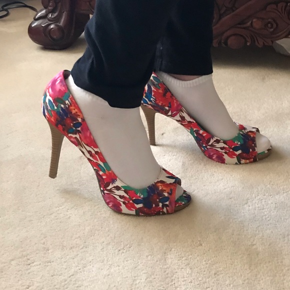 Christian Siriano, Tropical, Size 10 - Picture 6 of 14